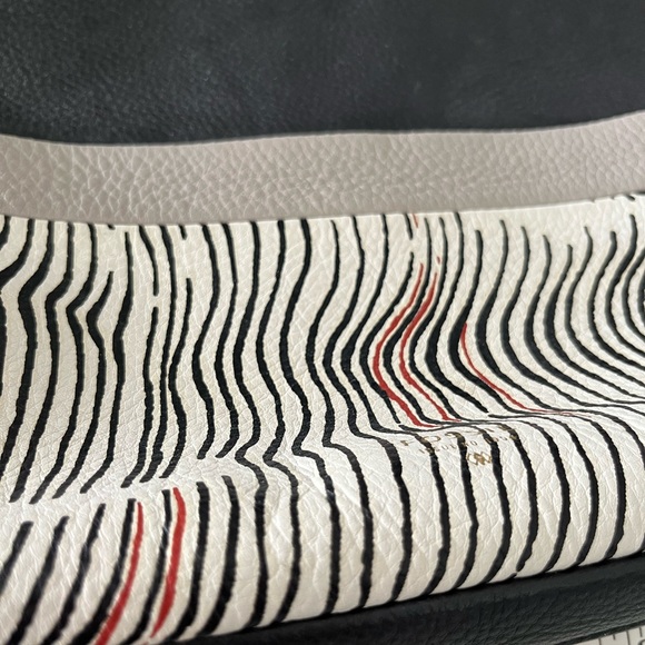 Fossil leather purse. - Picture 6 of 6